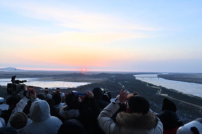 新年日出來(lái)啦！迎接2024年第一縷陽(yáng)光