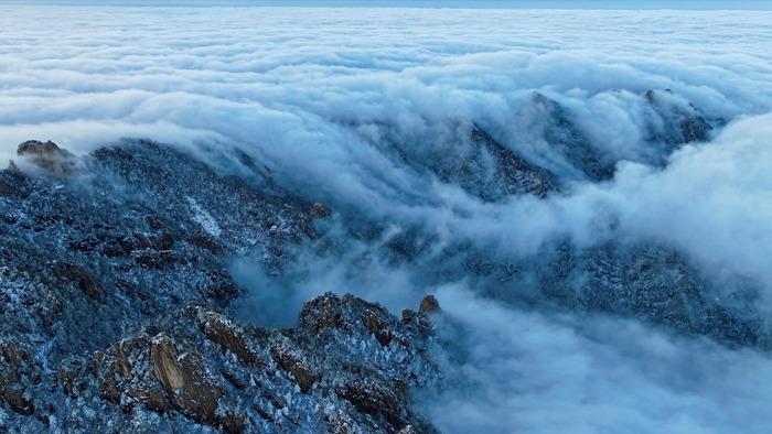 河南堯山：初雪新霽 云?？澙@